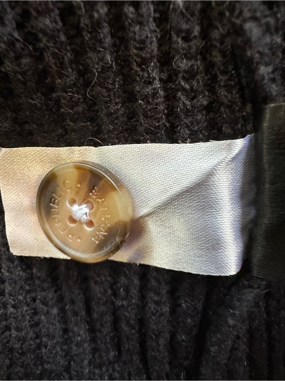 Banana Republic Black Ribbed Button-Front Cardigan Medium - Picture 9 of 9